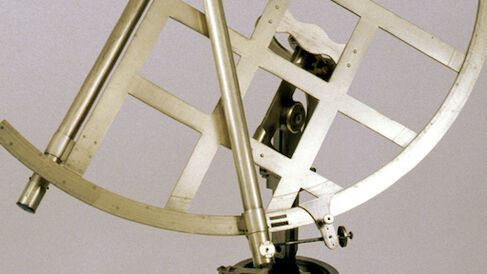 Close-up of W.1084, a John Bird 18-inch quadrant, very similar to the one taken on Cook’s 1768-71 voyage