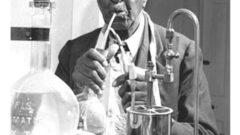 Image of George Washington Carver at work.