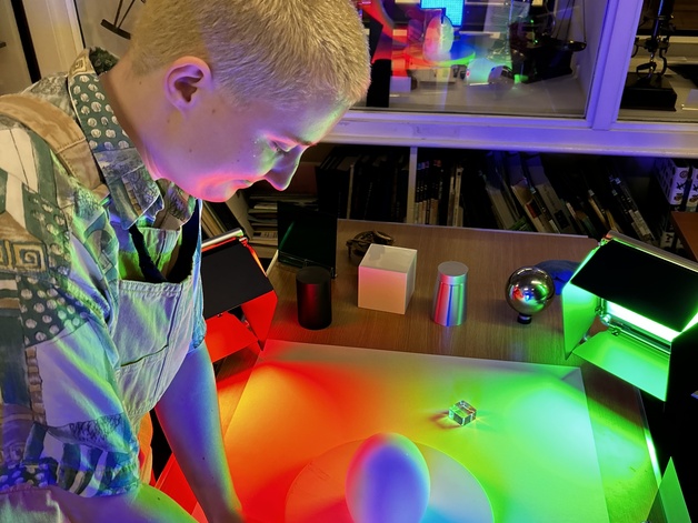 A light and colour workshop at the Whipple Museum