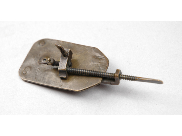 simple microscope, replica of Leeuwenhoek type