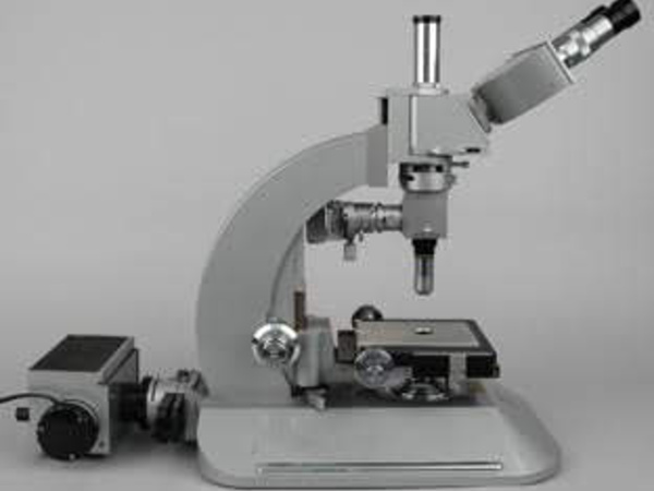 Binocular microscope from around 1940