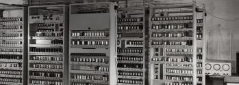 Electronic Delay Automatic Storage Calculator (EDSAC) in Cambridge